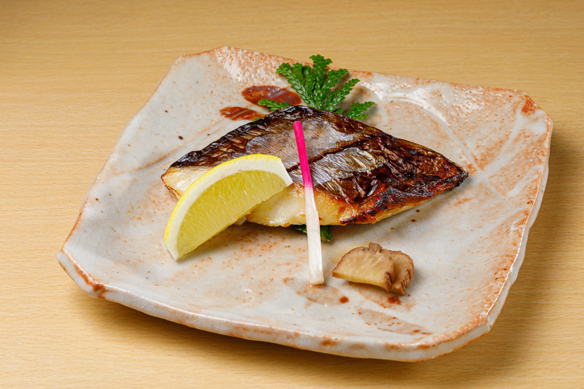 おさかな料理の柴田屋　焼くだけなのに料亭の味。高級料理・鰆(サワラ)西京漬　–