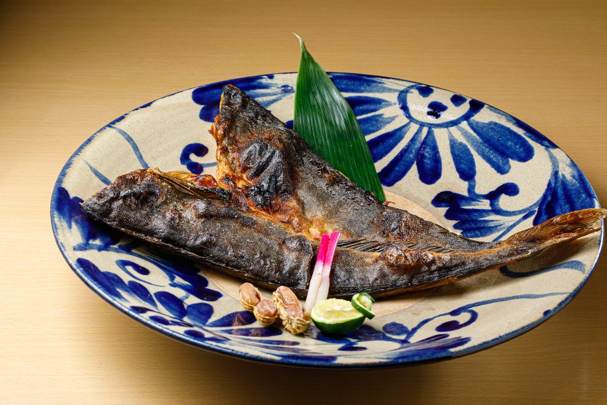 脂アリ!インパクトあり! ジャンボシマホッケ開き干し<冷凍>