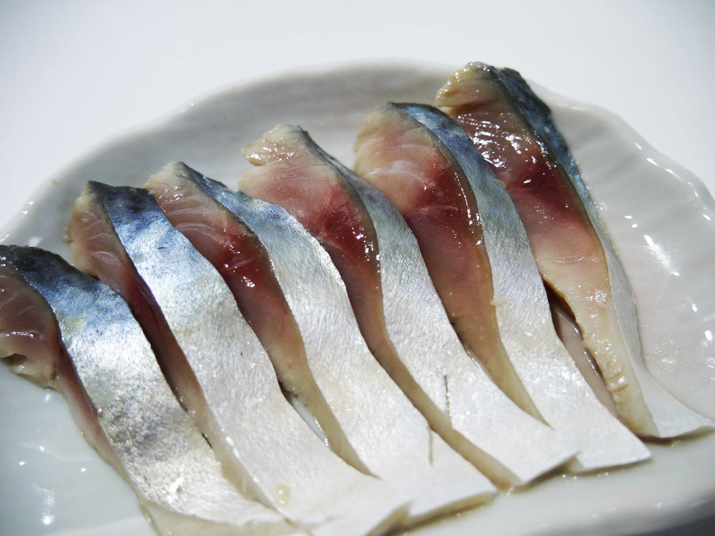 サバの本場・八戸で作った特大シメサバ(ノルウェー産原料使用/冷凍)