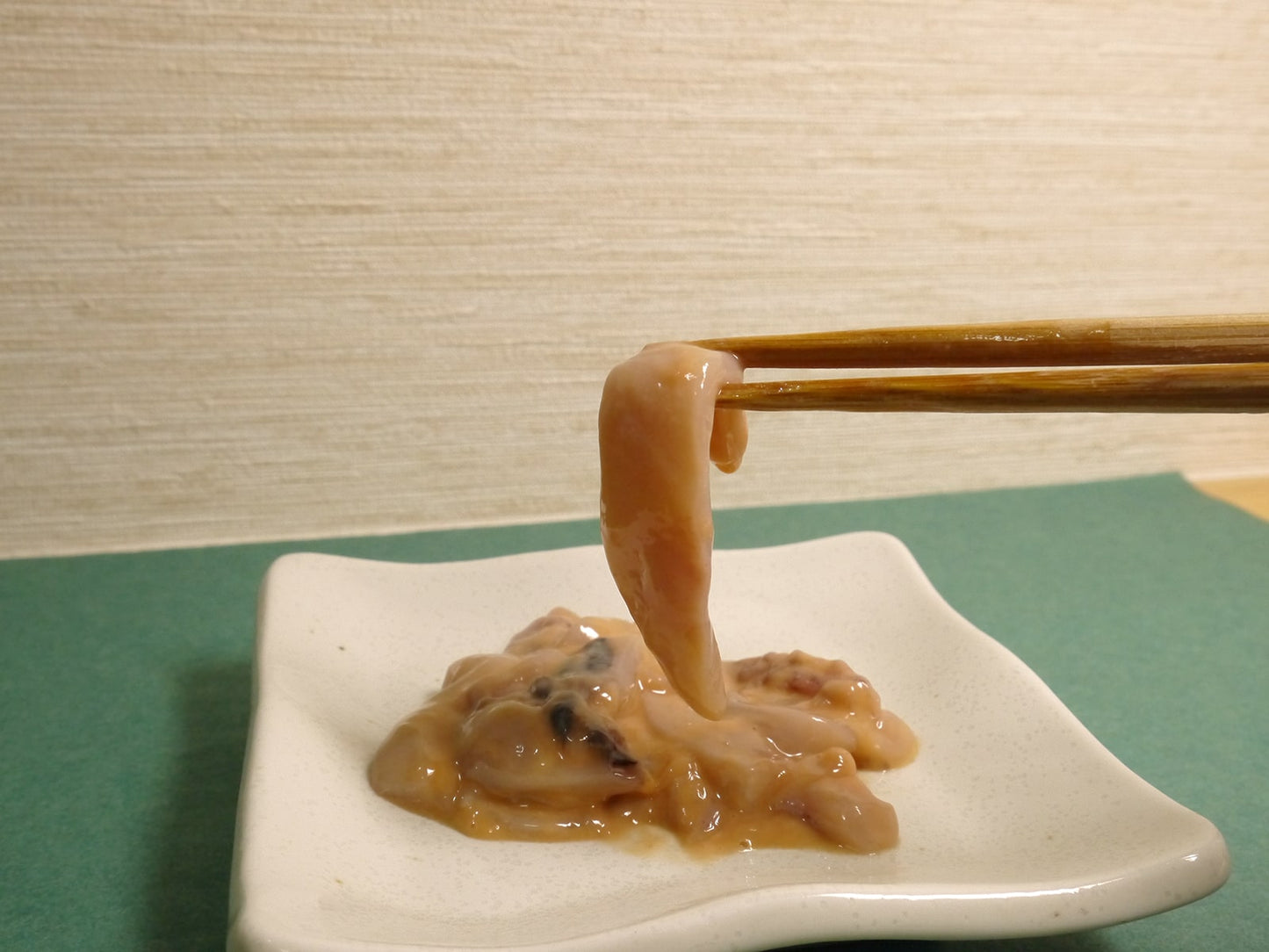 身厚なイカが美味い!イカの塩辛(無着色)<冷凍> ~酒の肴の定番品~